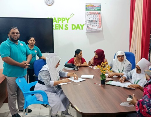 சம்மாந்துறையில் வெளிநாட்டு வாழ் பணியாளர்கள், குடும்பத்தினருக்கான விசேட மருத்துவ முகாம்! 